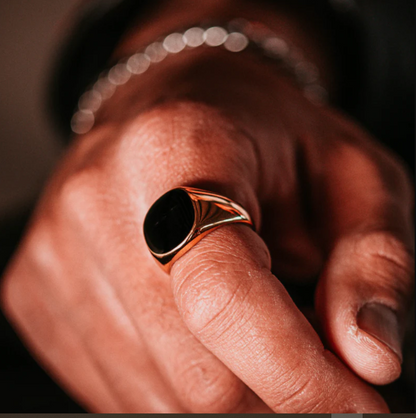 ROUND ONYX RING