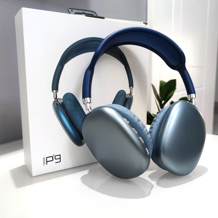 P9 Wireless On-Ear Stereo Earphones