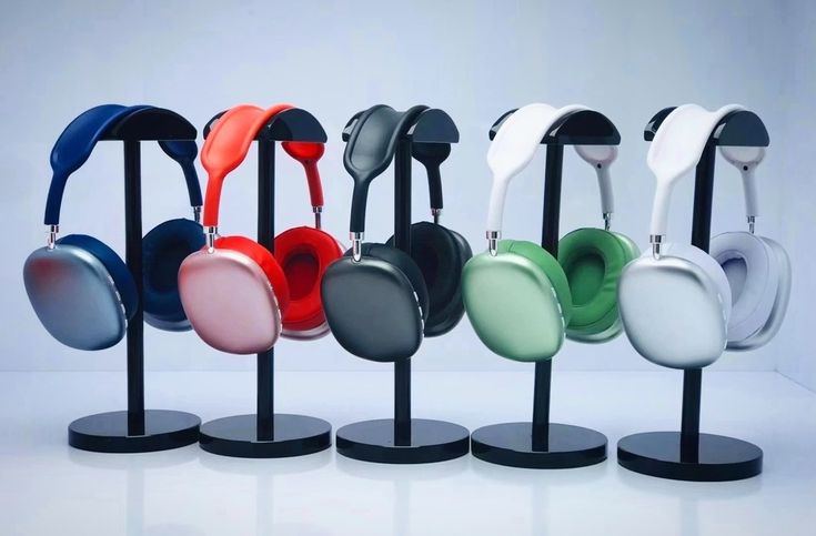 P9 Wireless On-Ear Stereo Earphones