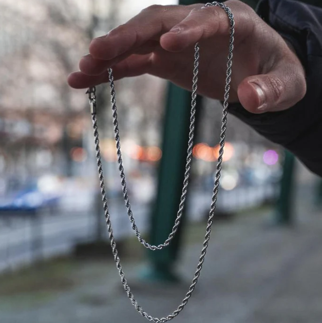 SILVER ROPE CHAIN