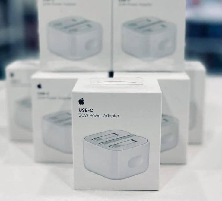 Apple USB-C Power Adapter (20W)