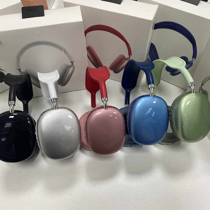 Apple AirPods Pro Max Headphones
